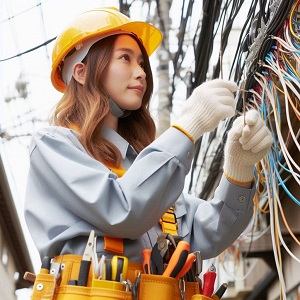 女性電気工事士